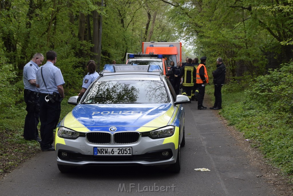 Einsatz BF Koeln in Koeln Buchheim Arnsbergerstr P30.JPG - Miklos Laubert